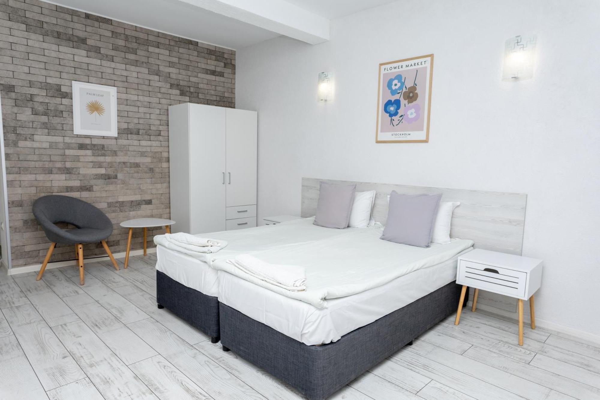 Guest House Desi - Къща За Гости Деси Baltsjik Eksteriør bilde