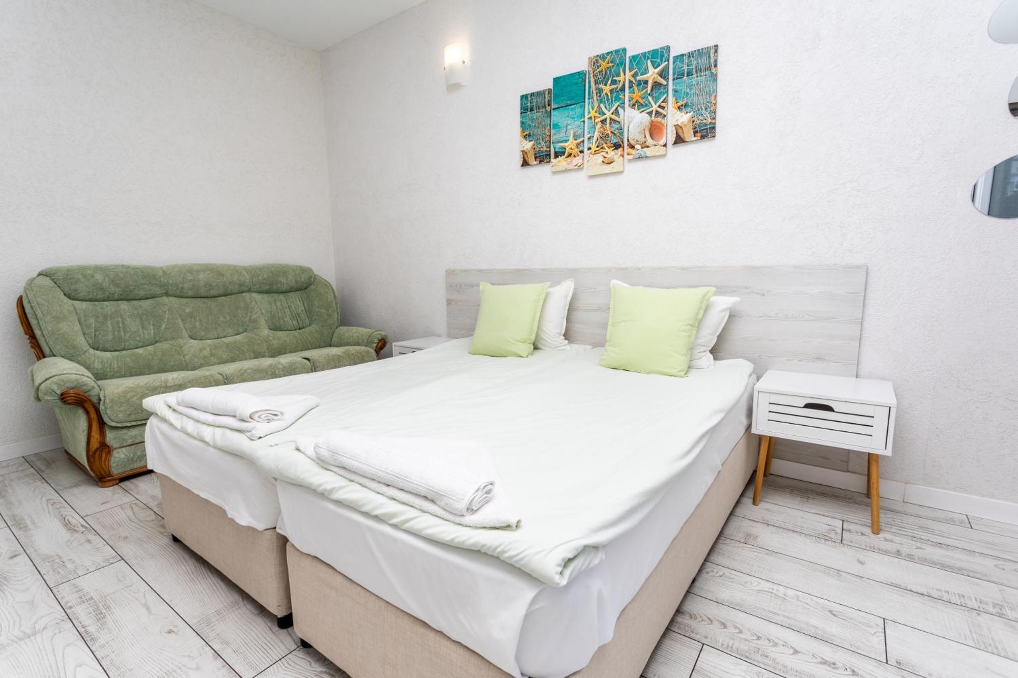Guest House Desi - Къща За Гости Деси Baltsjik Eksteriør bilde