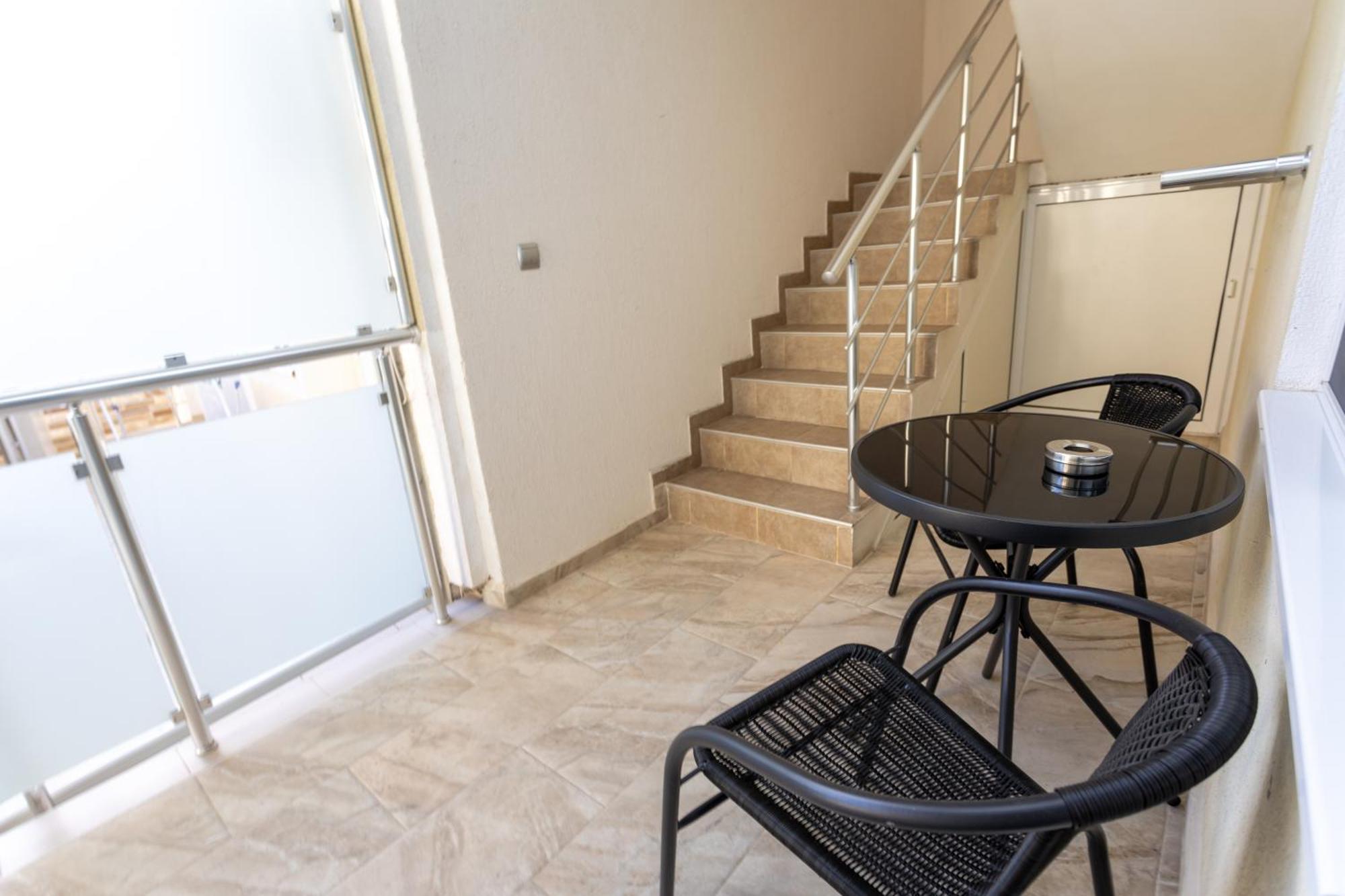 Guest House Desi - Къща За Гости Деси Baltsjik Eksteriør bilde
